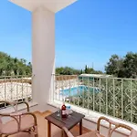 Perla By Villa *